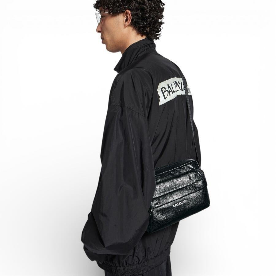 BALENCIAGA】EXP CAMERA BAG EW | AYIN