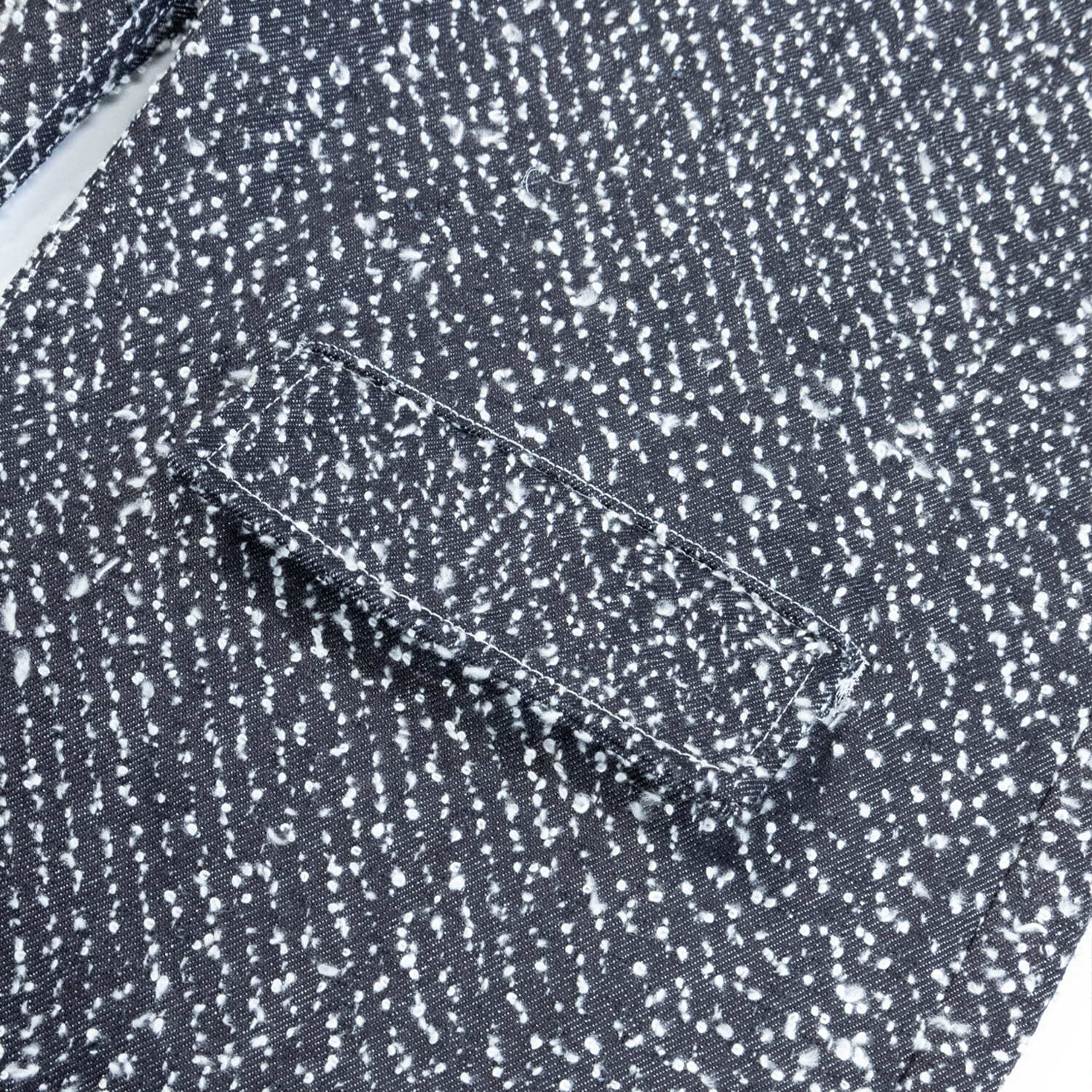 UNEEK BASEMNT - Discover independent style.