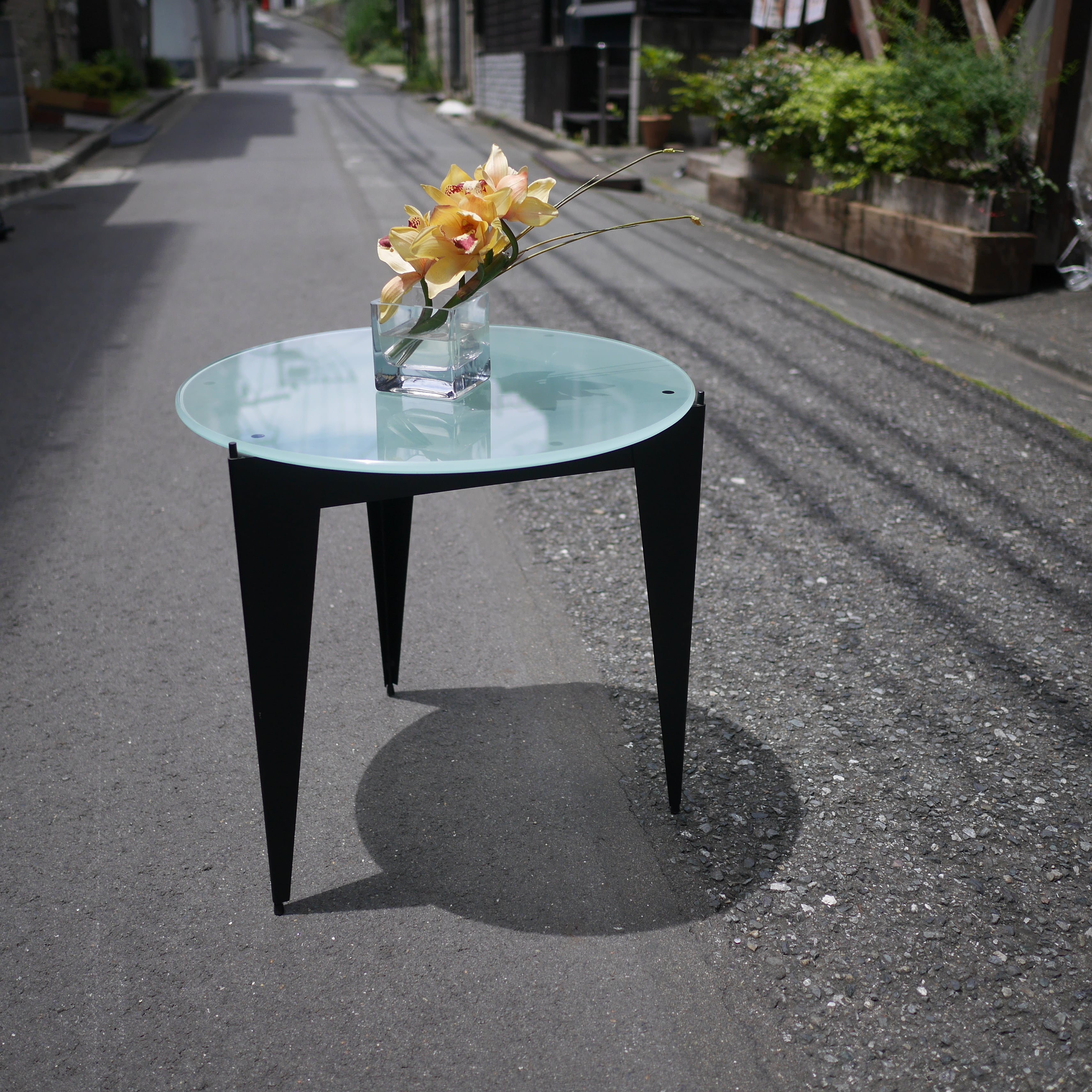 〇△のガラステーブル | トリノス-torinoth- | 新宿区神楽坂の