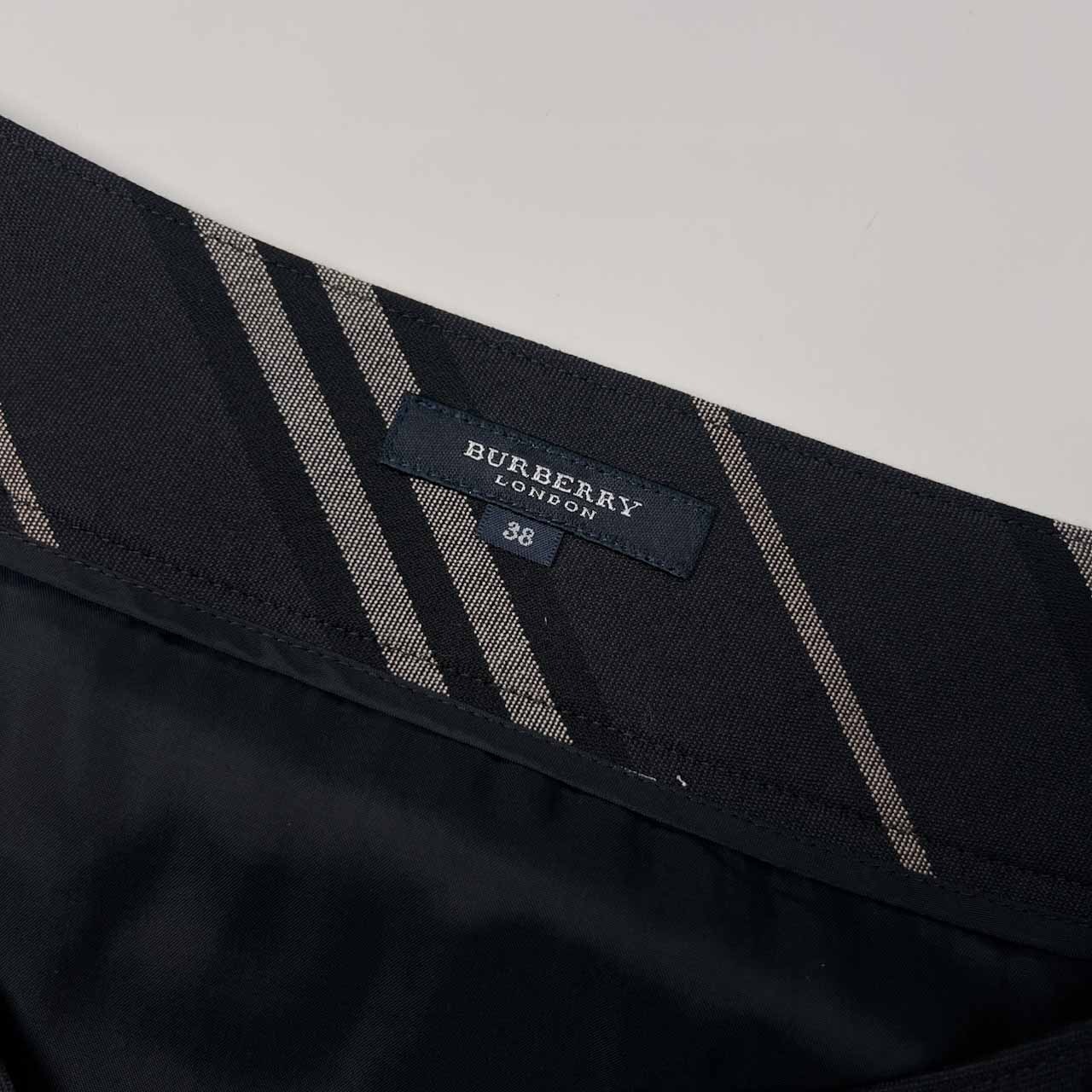 BURBERRY バーバリー ロンドン ストライプ プリーツ タイト スカート サイズ 38 /三陽商会/ブラック系