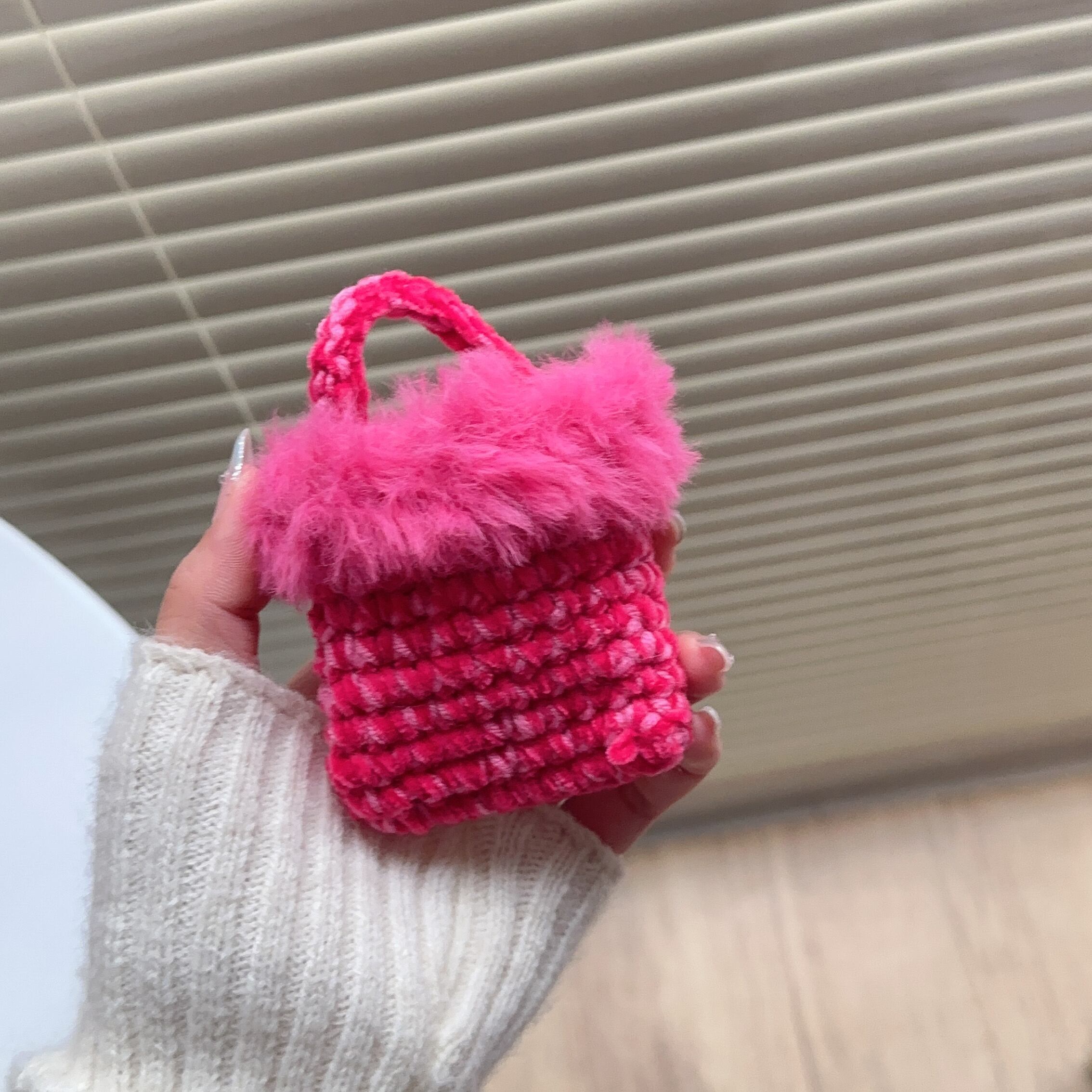 ハンドメイド AirPodsケース 編み物 小物入れミニポーチ - 財布