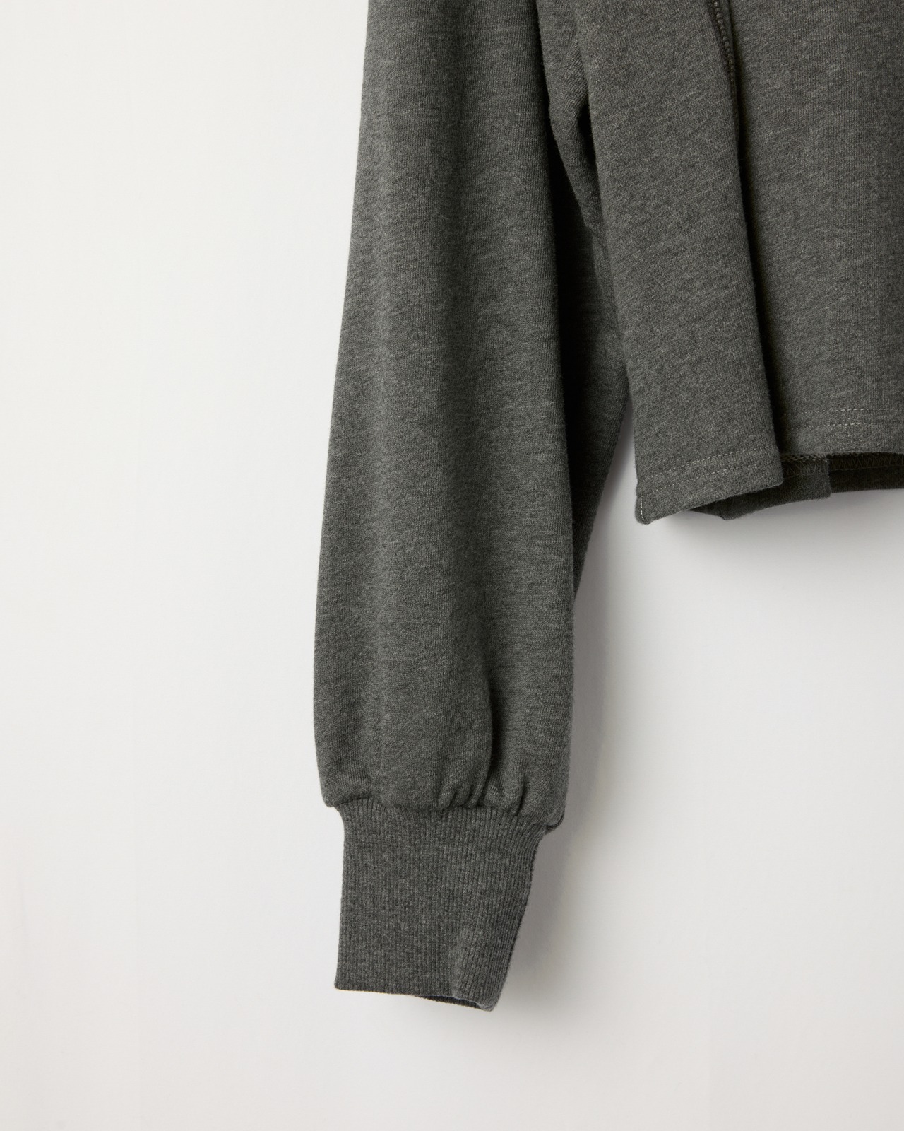 DU260712 Vneck Tuck Design Sweat