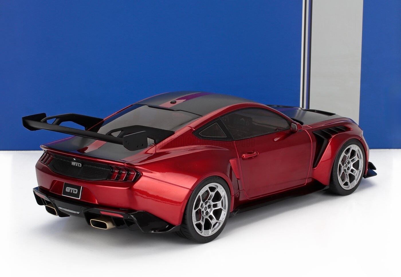 ミニカー アメ車 1/18 マスタング MCG 1/18 FORD USA MUSTANG GTD 5.2L