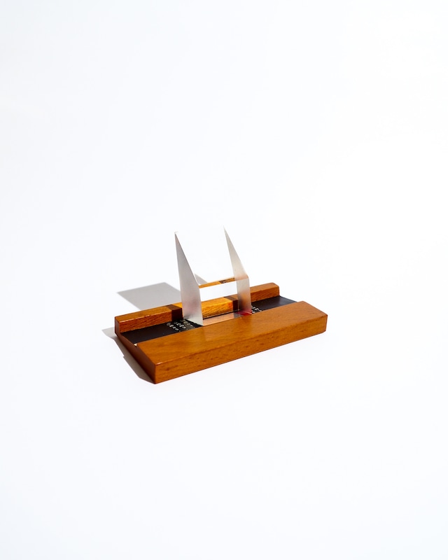 Wooden shiftable perpetual calendar