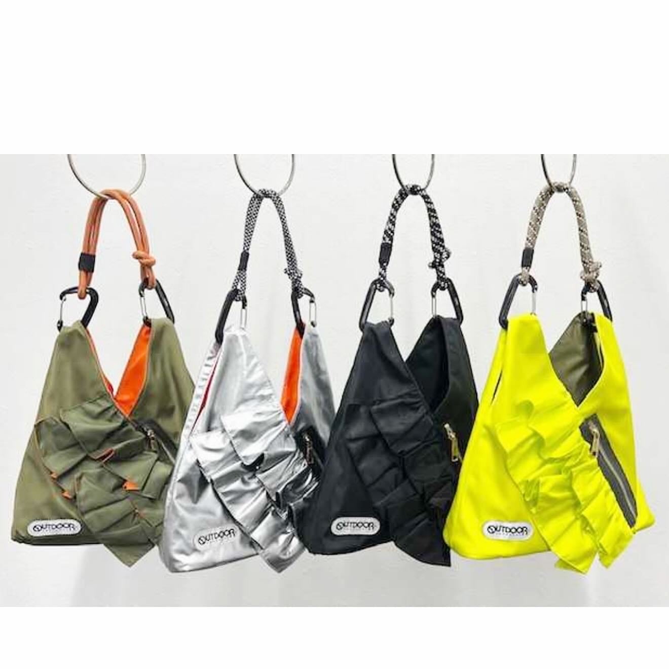 リズレイ RISLEY risleyトライアングルミニフリルバッグ