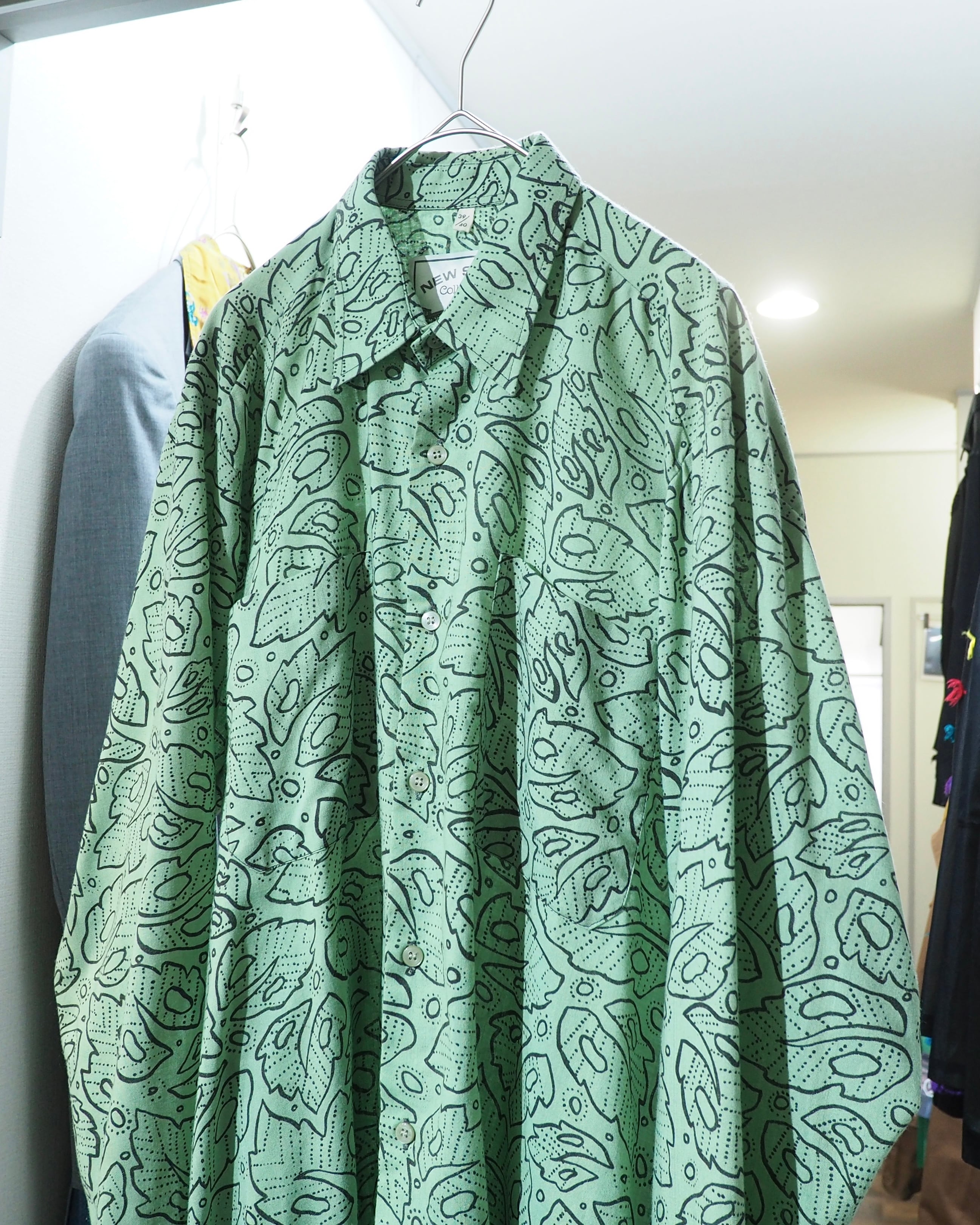 1990s Mint green Leaf pattern vintage Drape loose shirt