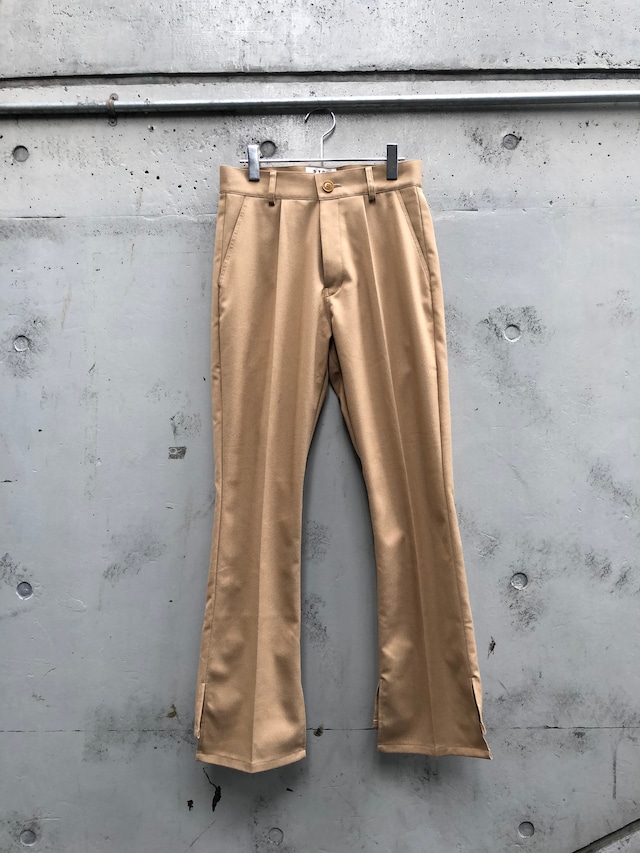 『RICE NINE TEN』THERMOLIGHT COVER UP TROUSERS / camel