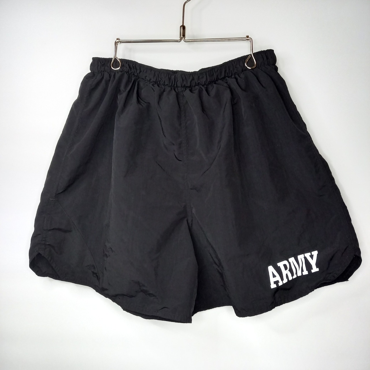 アメリカ軍　ARMY IPFU ミリタリー ナイロンショーツ　ショートパンツ