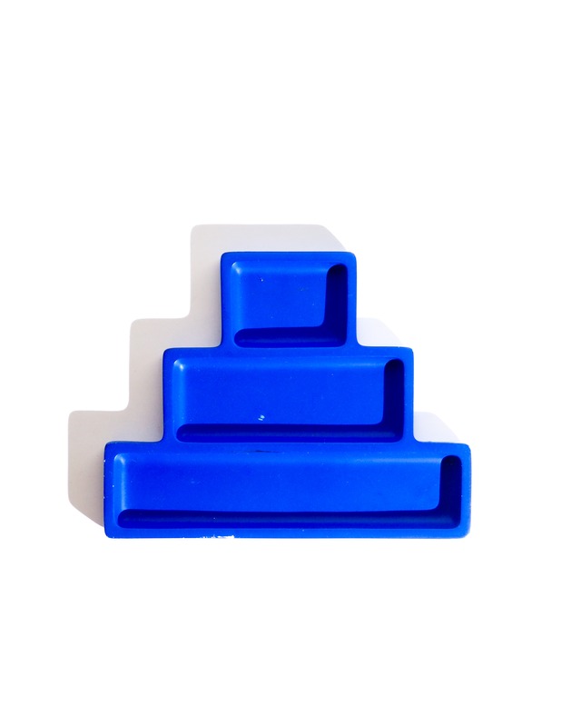 OCTAEVO Pyramid-Shaped Blue Tray (Spain)