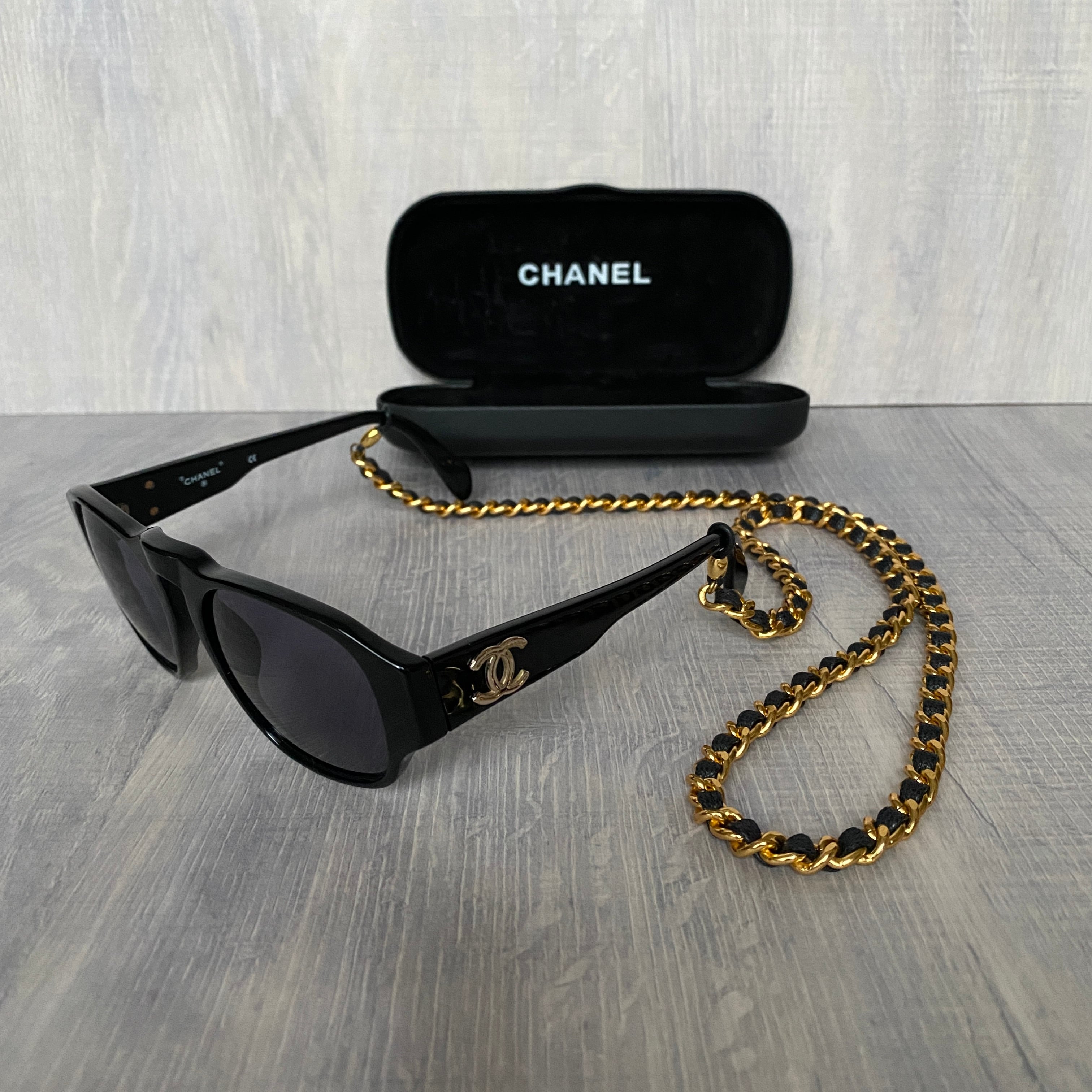 CoCo CHANEL Sunglass With Gold Chain ココシャネル サングラス 01452 94305 | BRANCHILL  powered by BASE