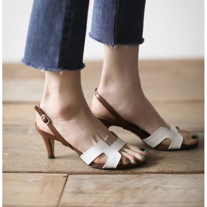 バイカラーストラップサンダル　23106