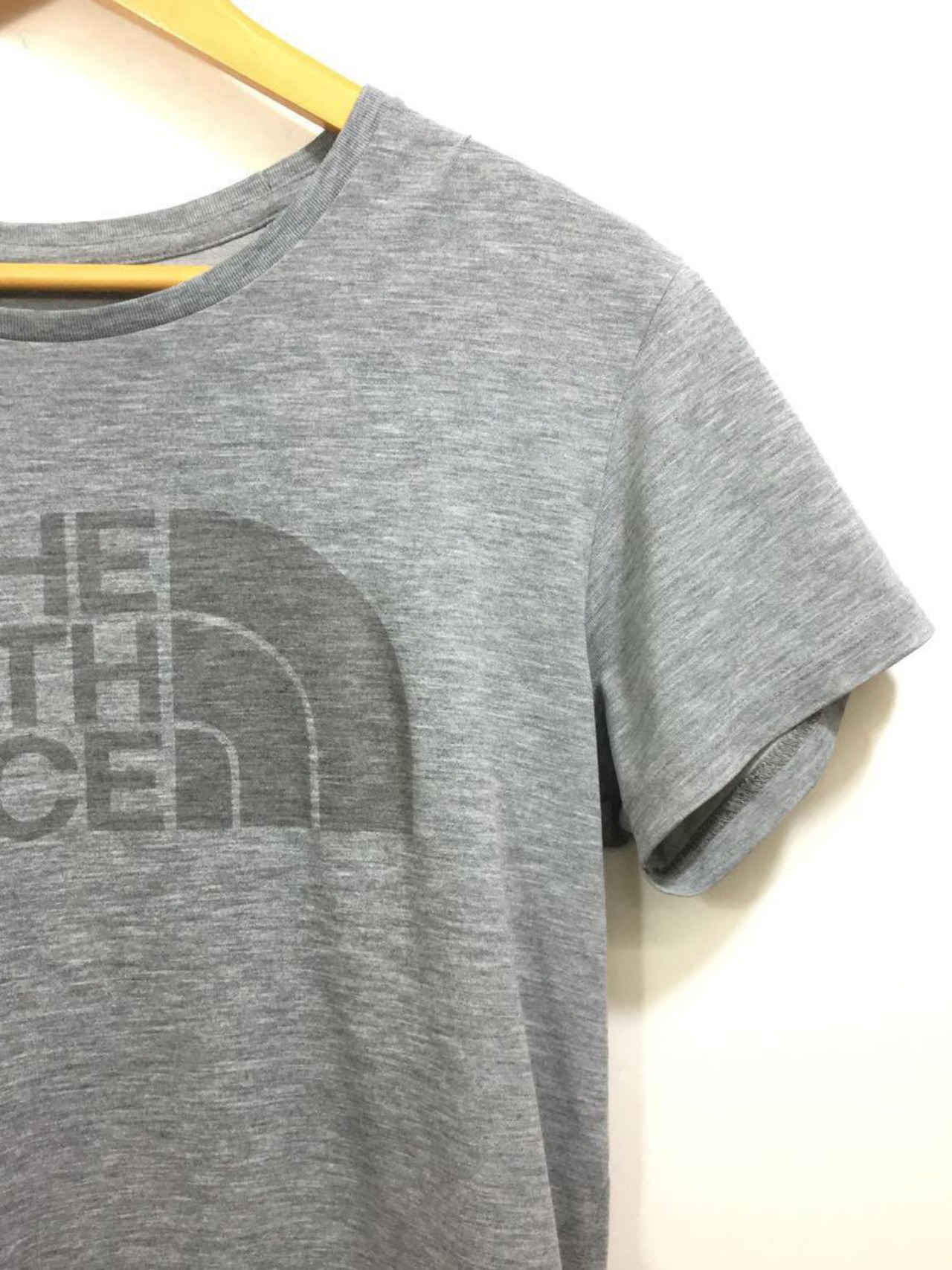 THE NORTH FACE(ザ・ノース・フェイス)プリント半袖カットソー/グレー