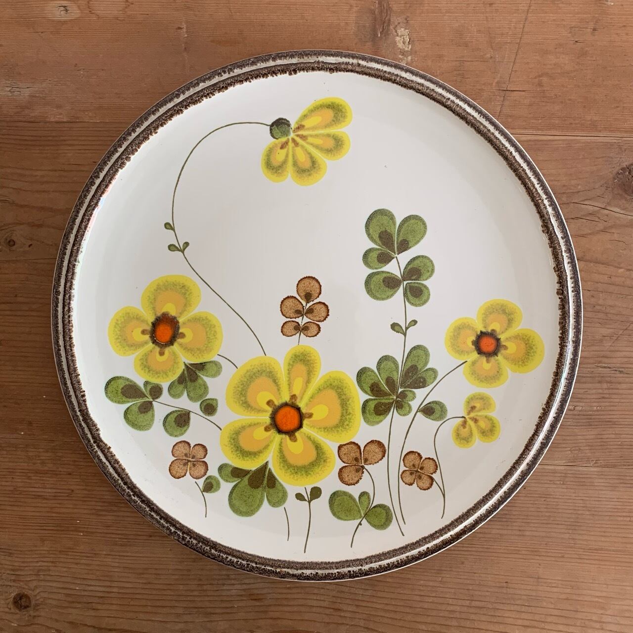 ディナープレート３枚☆Mikasa 楽天市場】ブランド 食器 ミカサ MIKASA クラシックフレア 18cm