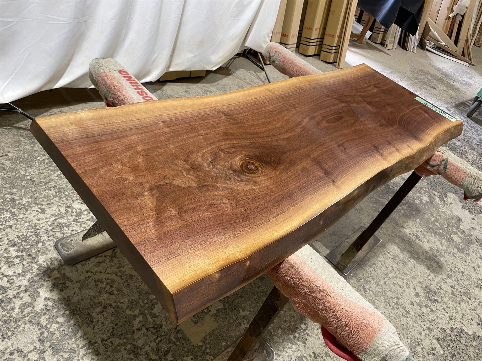 ブラックウォールナット9086 一枚板無垢 乾燥材 1610x560-530x55mm