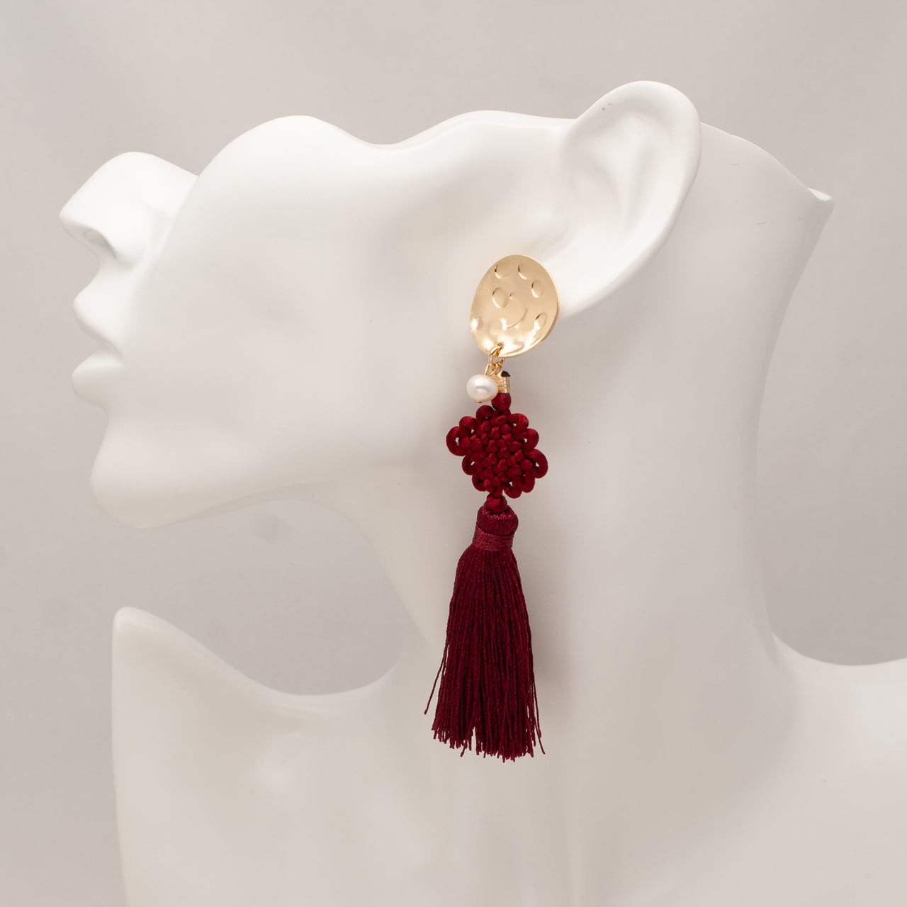 なつめ色の中国結びタッセルピアス | ASIAMOKU