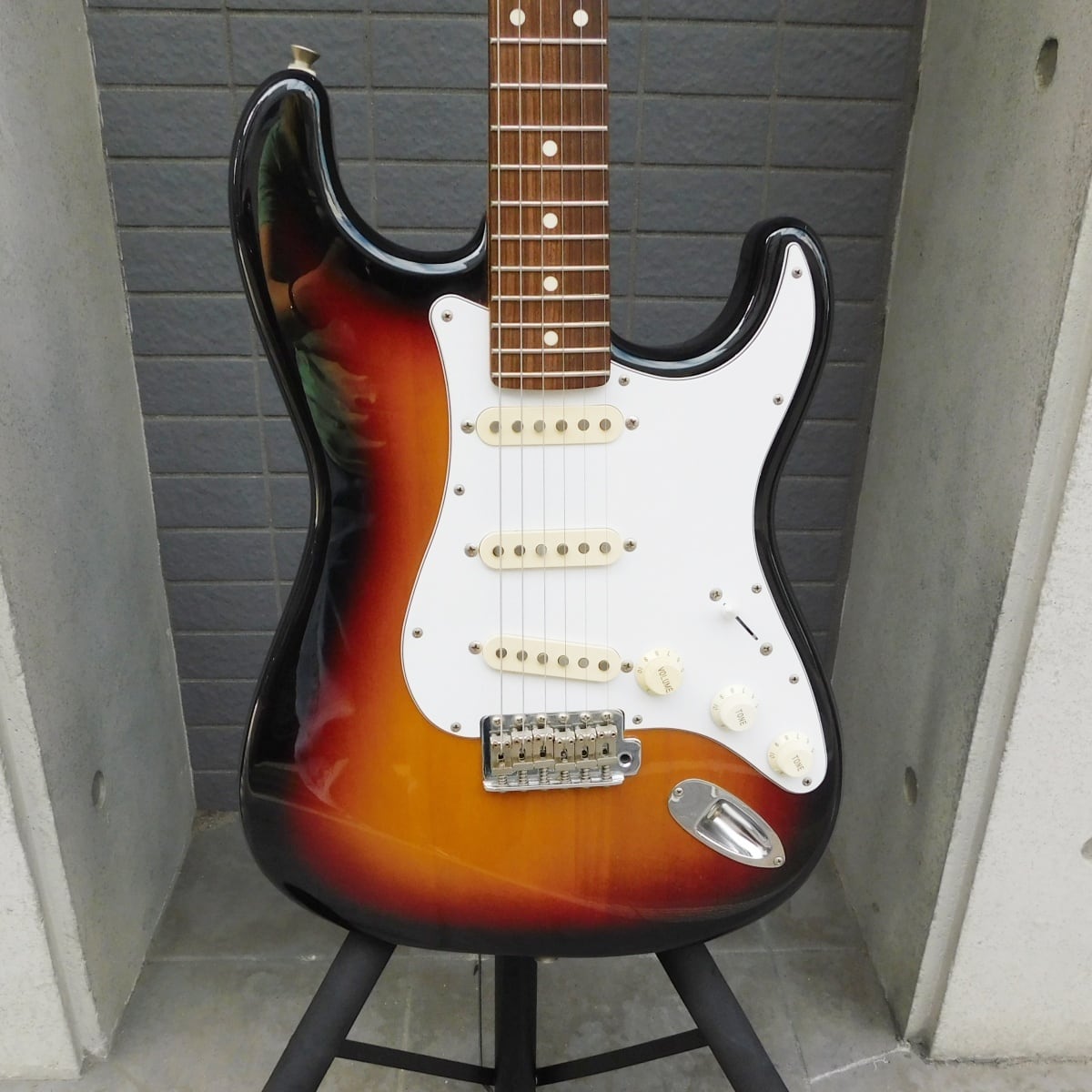 coolz ストラトタイプギター 中古品 中古 CoolZ クールZ ZST-V/R ストラトタイプ ソフトケース付き | マルヤ