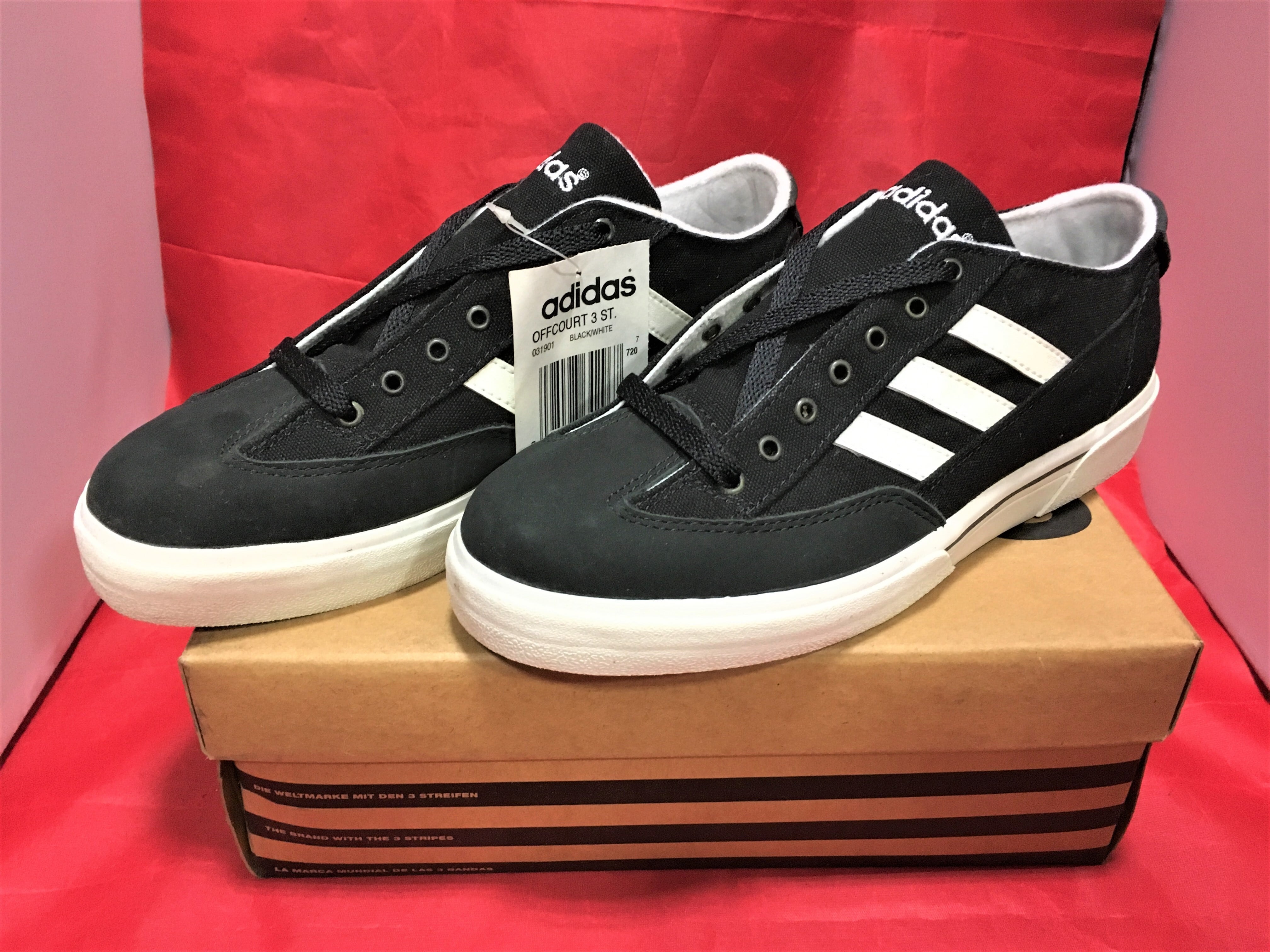 adidas（アディダス）OFFCOURT（オフコート）7.5 25.5cm 黒/白 90s ⑧ | freestars