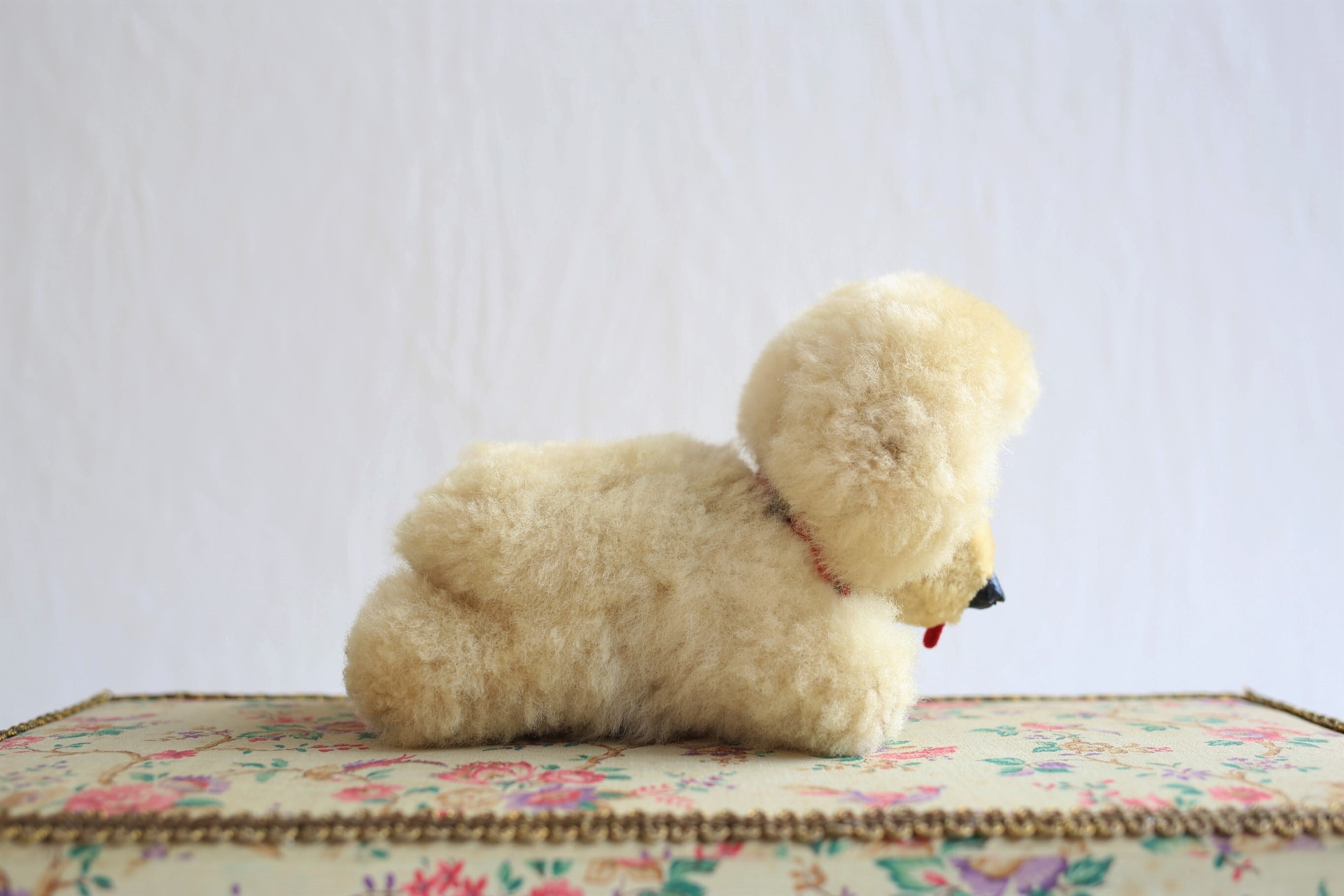 フランスアンティーク 犬 かわいこちゃん ミルキーカラー ぬいぐるみ
