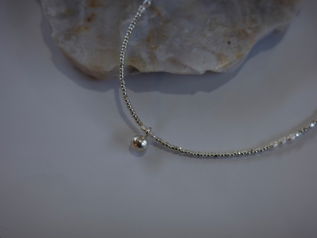 silver ball beads necklace 2