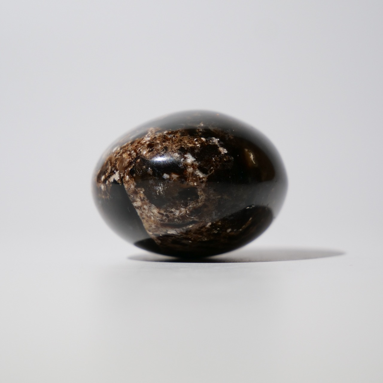 ブラック オパール / パーム パームストーン 握り石【1】