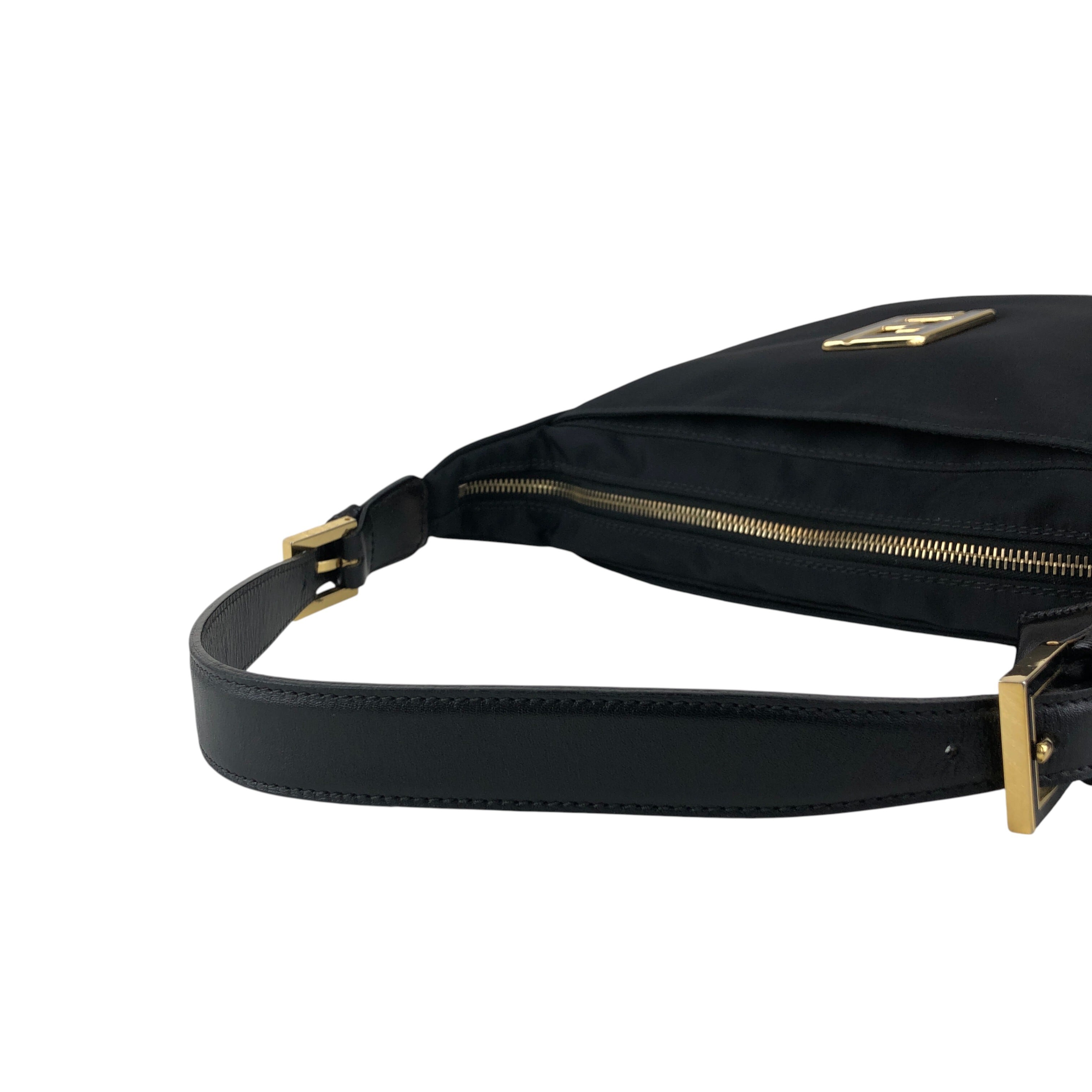 FENDI フェンディ ショルダーバッグ ブラック FF ナイロン vintage