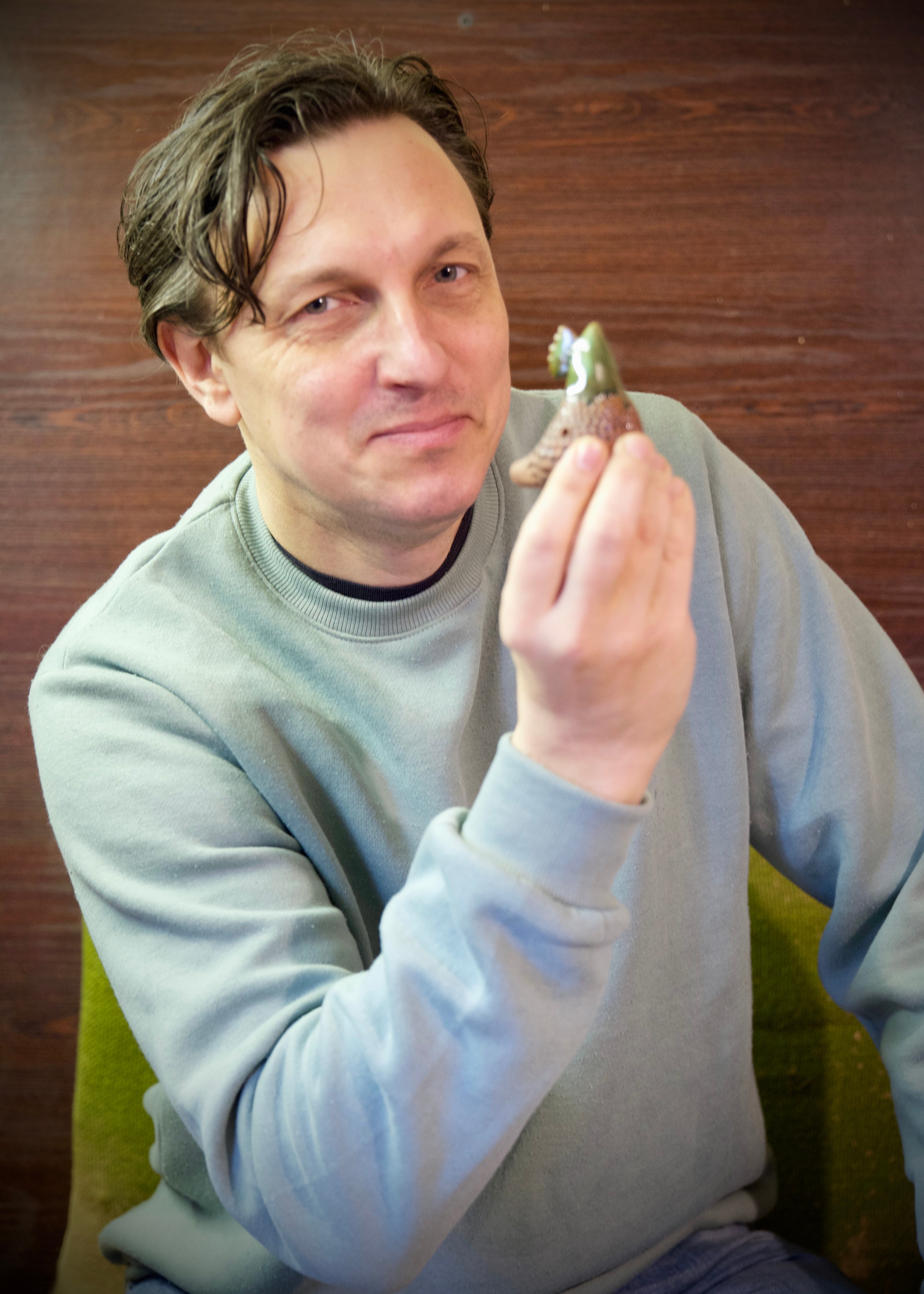 バルトの土人形(素焼きのニワトリ笛)ライヴォさん作