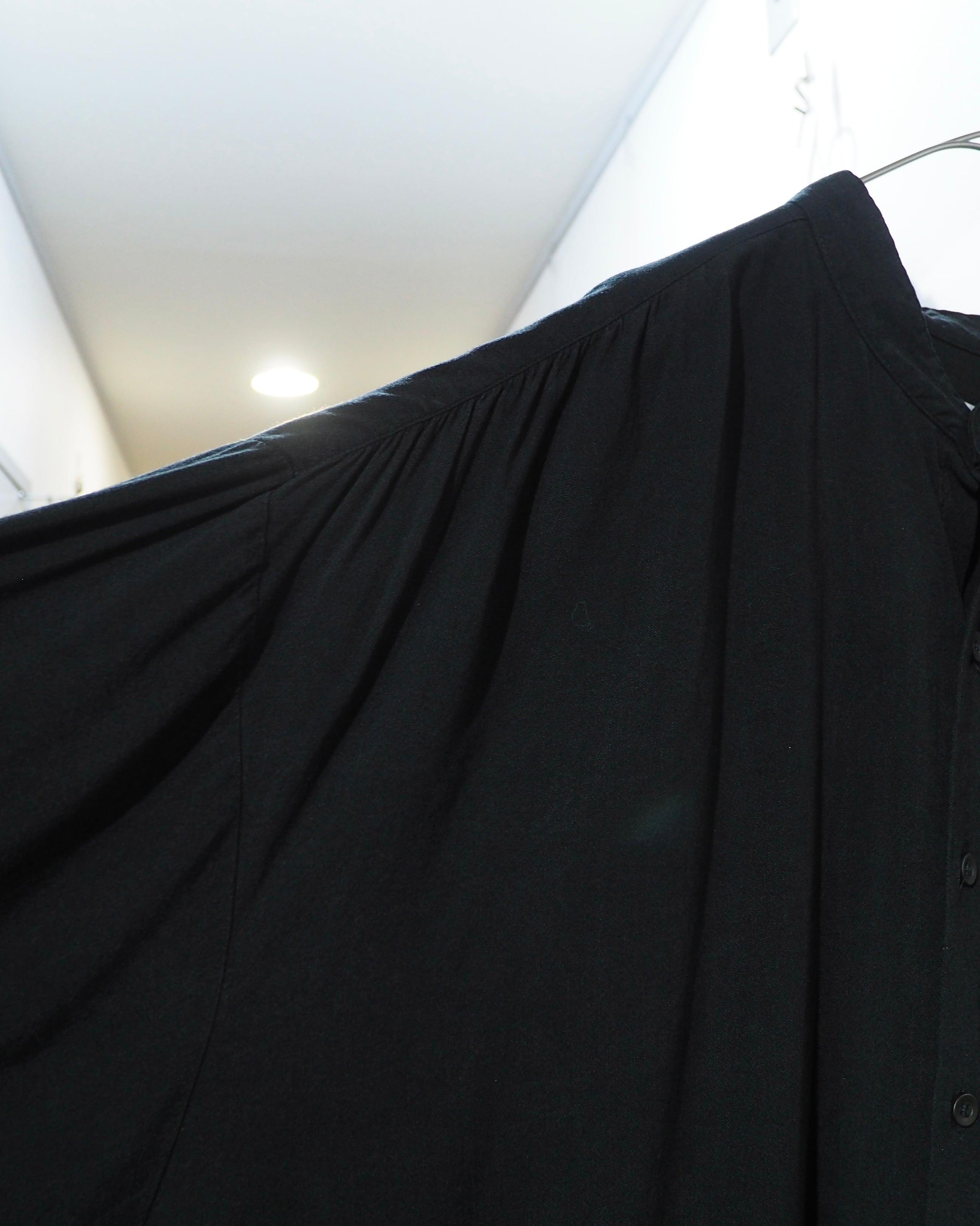 1980s " ANDROS - Special " Black Gather vintage Drape loose No collar Shirt (Made in Canada)