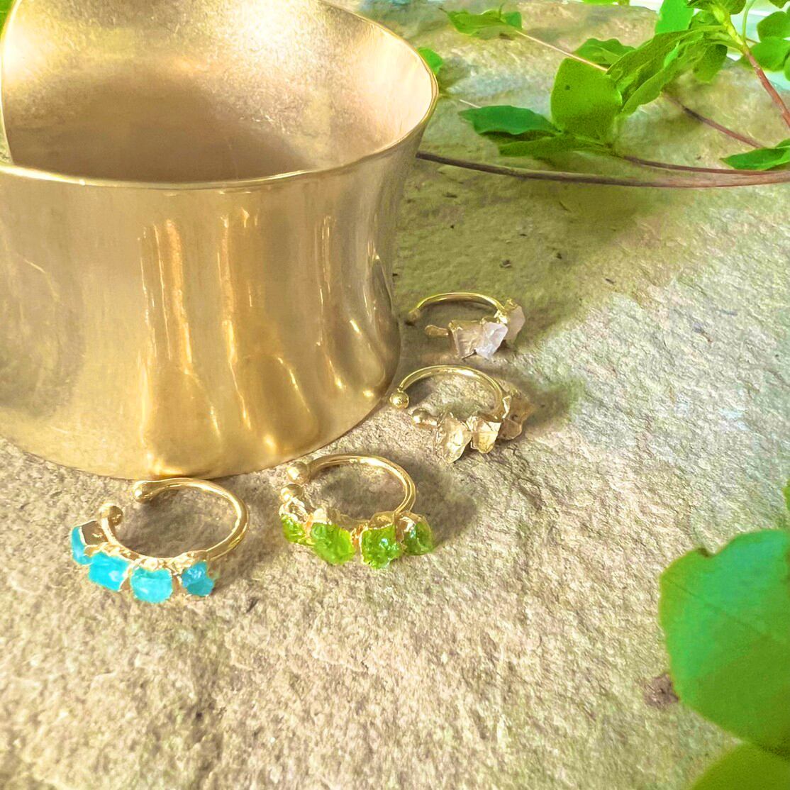 フォーストーンイヤーカフ