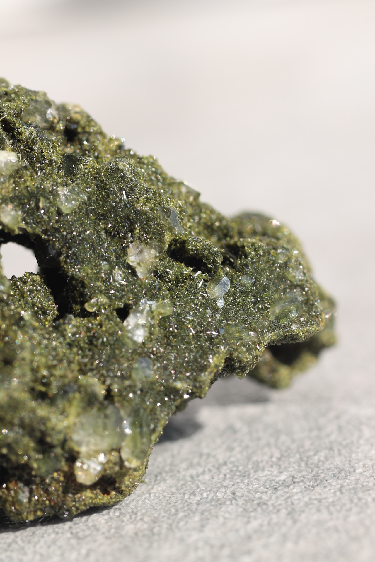 エピドート「山のカケラ」Epidote|天然石 原石 鉱物 パワーストーン | EP-I-001