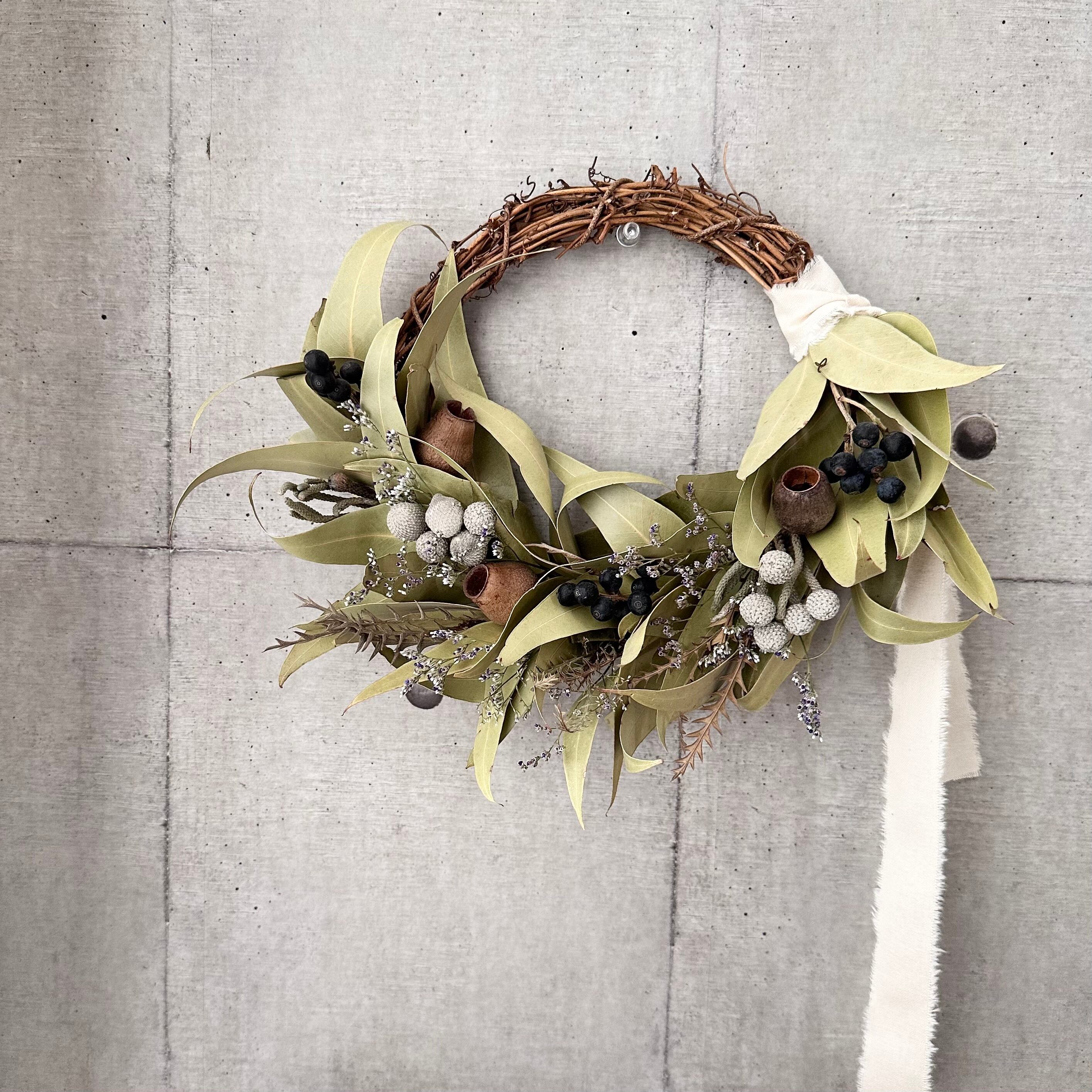 ユーカリ、ベルガムナッツ、シルバーブルニアなどのハーフリース | la