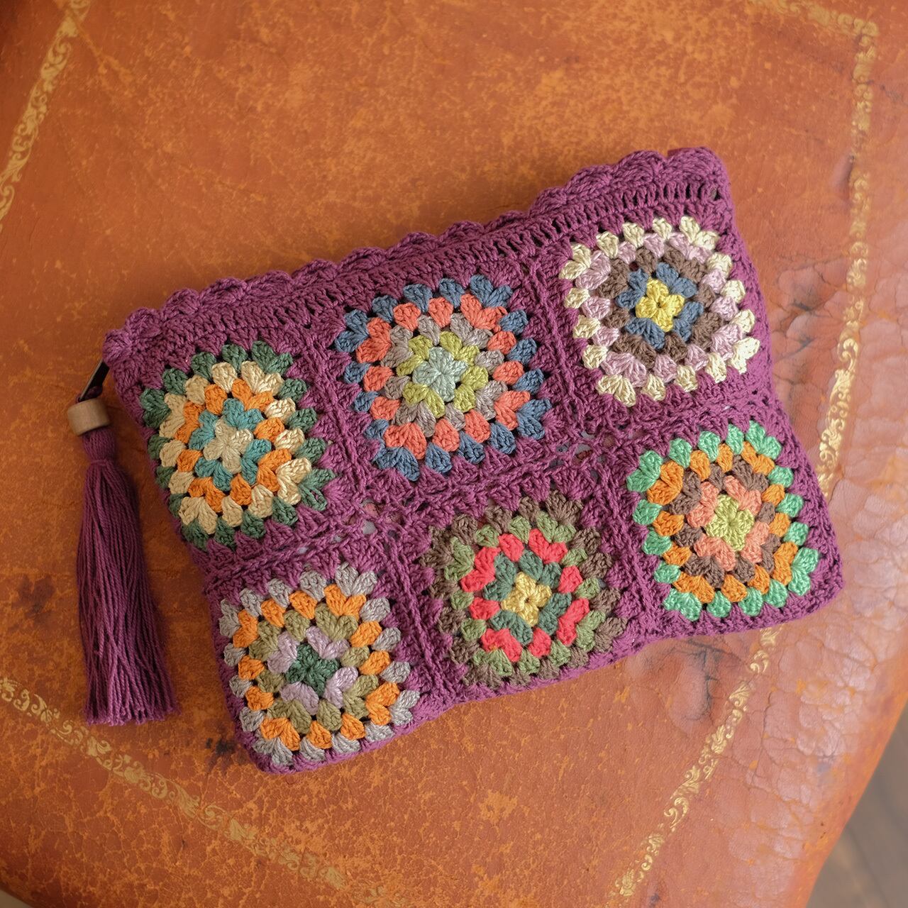 フラワークロシェマルチポーチ(20w-25)マルーン