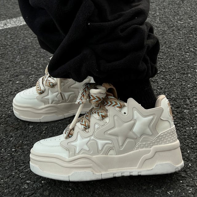 【予約販売】スニーカー 韓国 メンズ スニーカー スター柄 星 厚底 ゴツ底 靴 ダッドスニーカー オフホワイト グレー デザイン お洒落 カジュアル ストリート 24.5cm/25cm/25.5cm/26cm/26.5cm/27cm