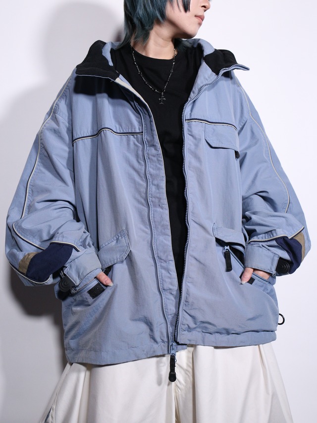 "Colombia" cyber blue coloring mountain jacket