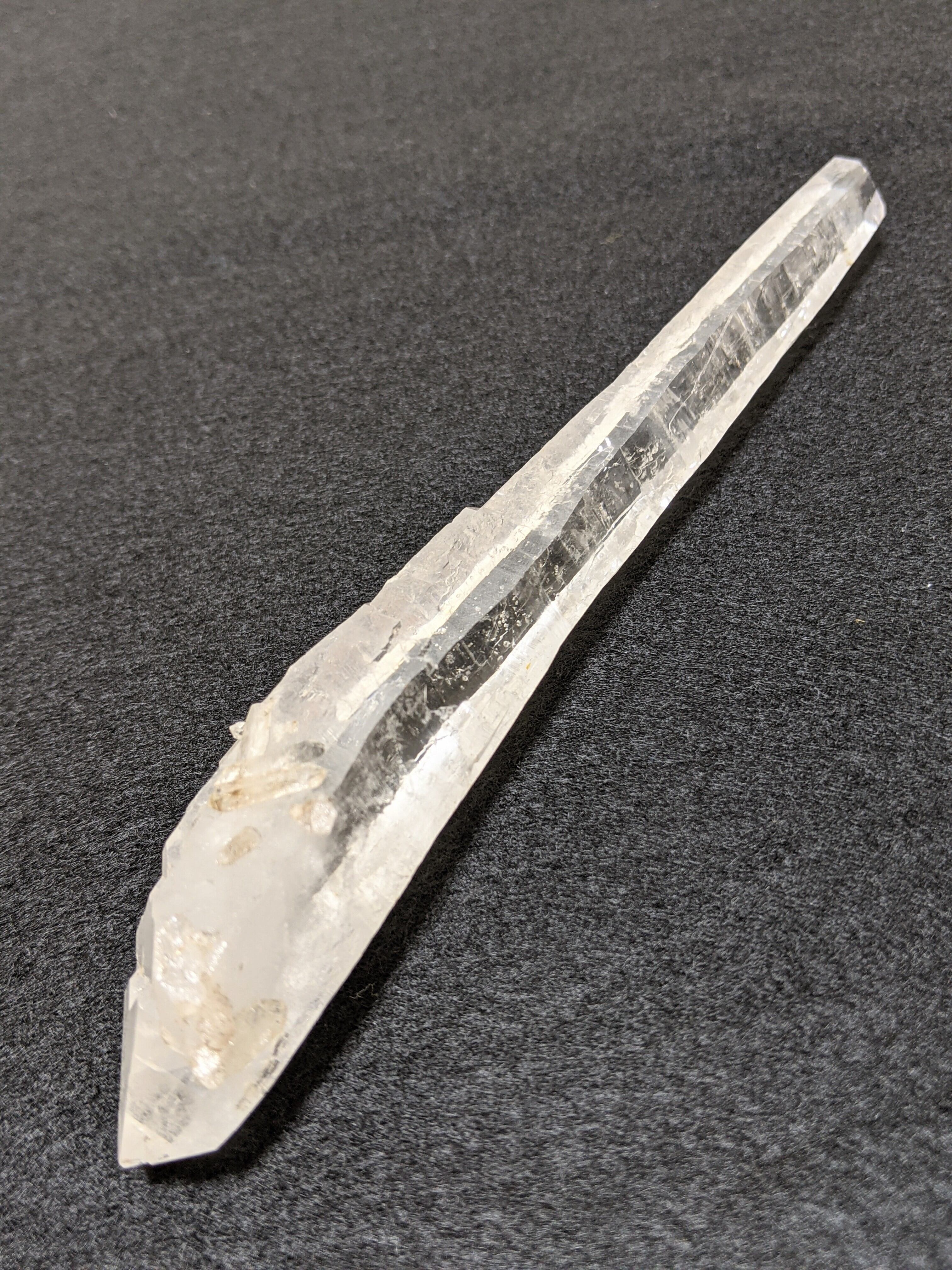 レーザーワンドクリスタル Wポイント 19.3cm 123g | Stone Kingdom