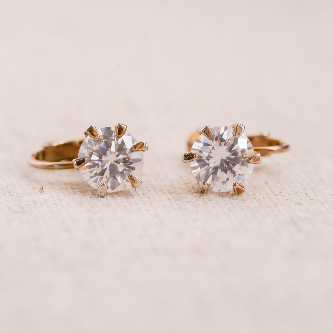 Valentine's Day Marche: Rhinestone cabochon earrings