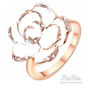 white rose ring