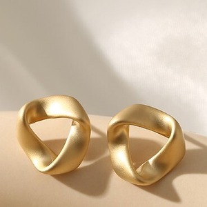 Design pierced earrings  KRE689