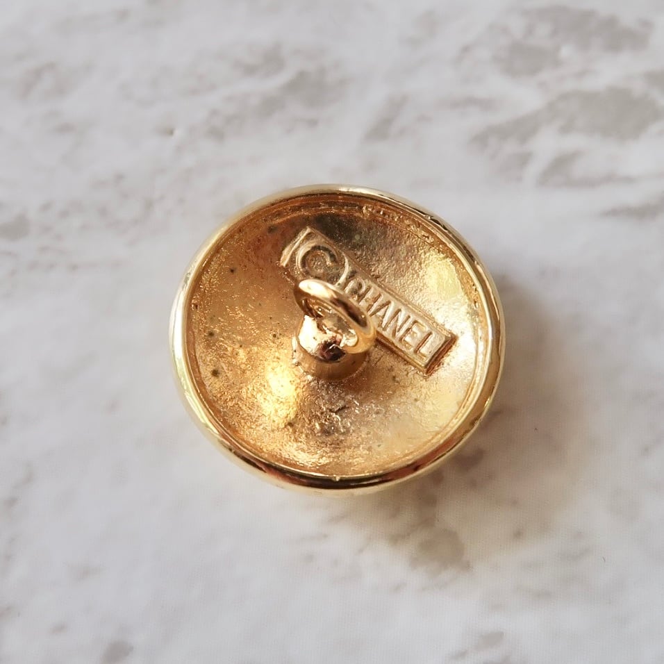 VINTAGE CHANEL BUTTON】 ゴールドフレーム ココマーク ボタン 17mm C