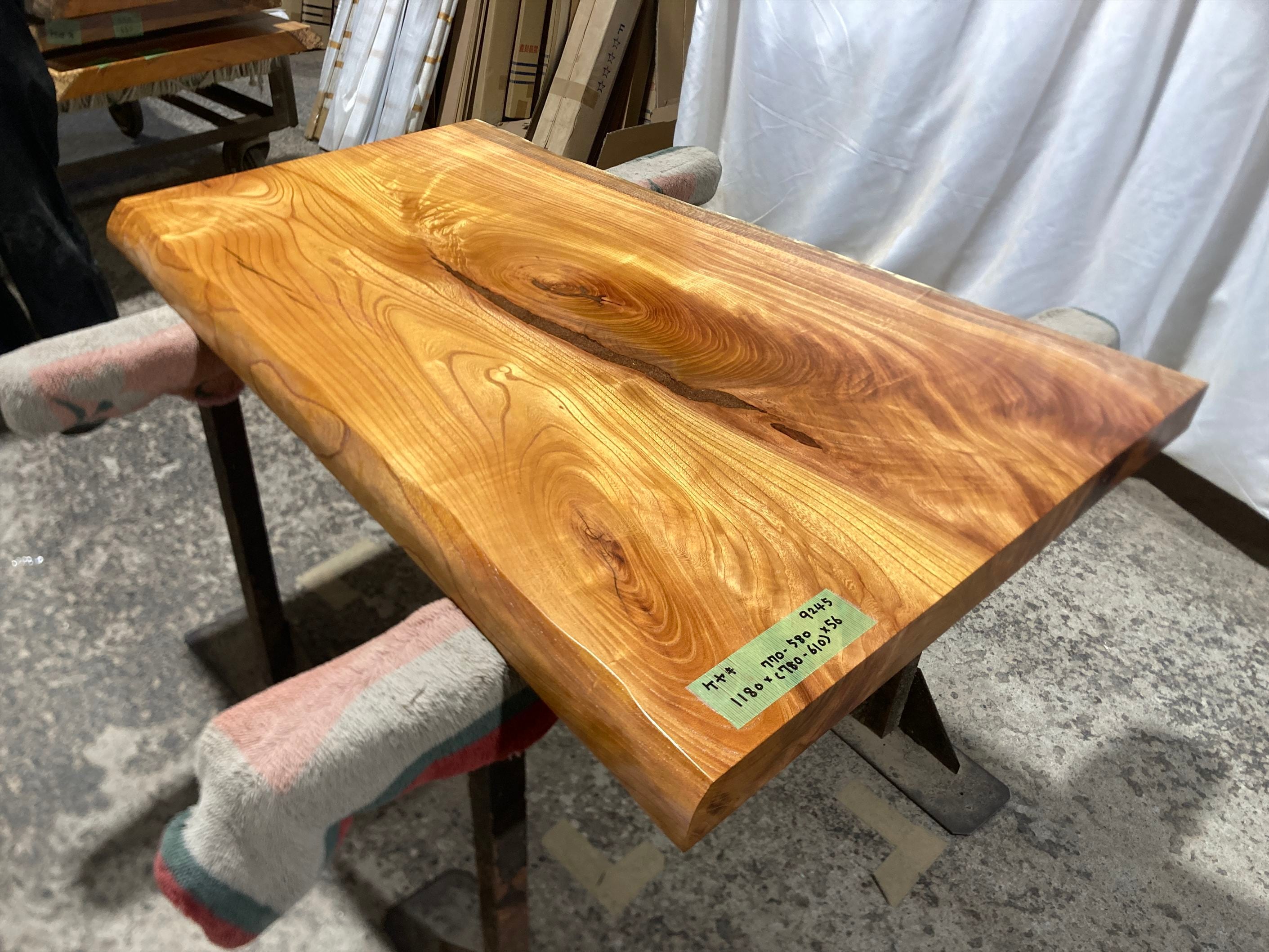 ケヤキ9245 欅 一枚板無垢 乾燥材 1180x770-580x56mm ローテーブル センターテーブル ダイニングテーブル カウンター