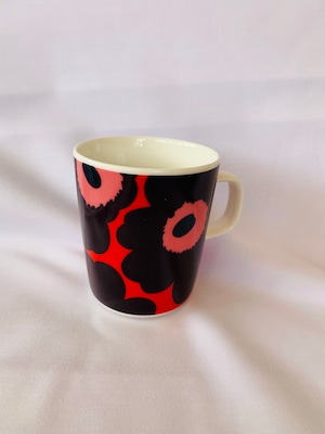 marimekko Unikko柄マグカップ