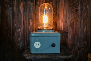 iron Creation vintage tablelamp "USN"box(売り切れ)