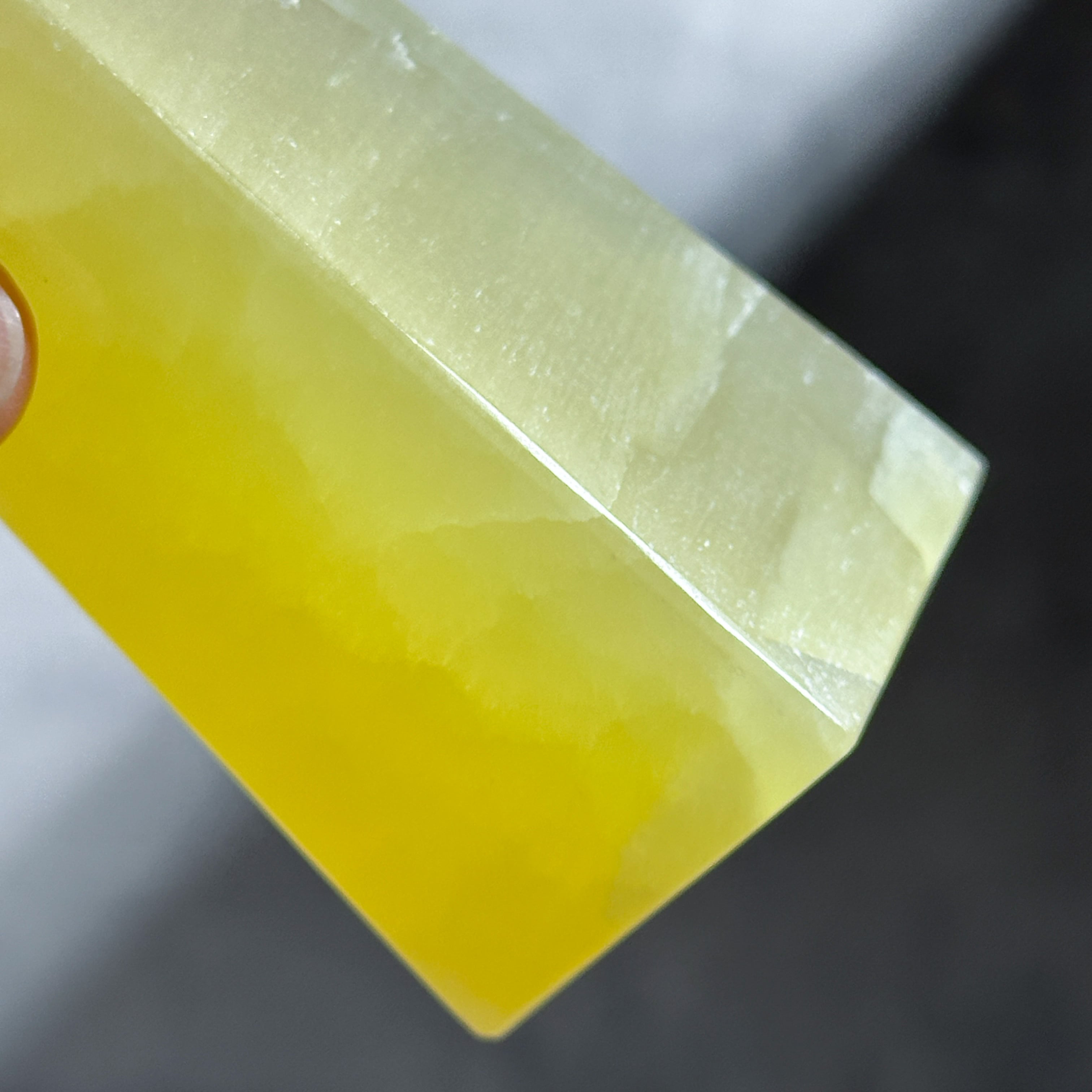 イエローカルサイト タワー73◇ Yellow Calcite ◇天然石・鉱物