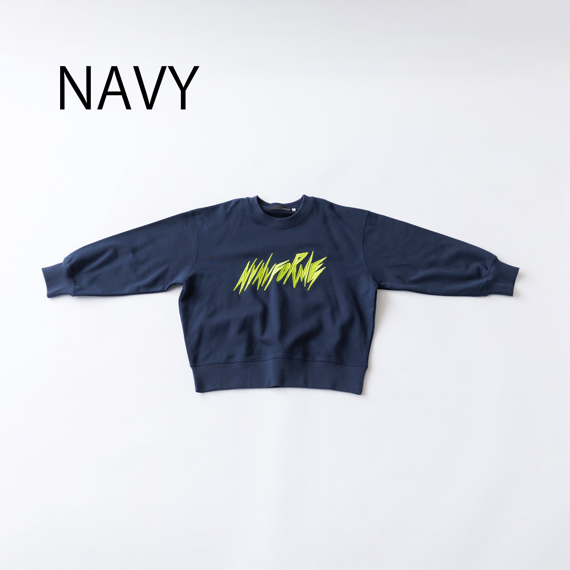 〈 nunuforme 25AW 〉 手描きnunuformeロゴトレーナー / Navy