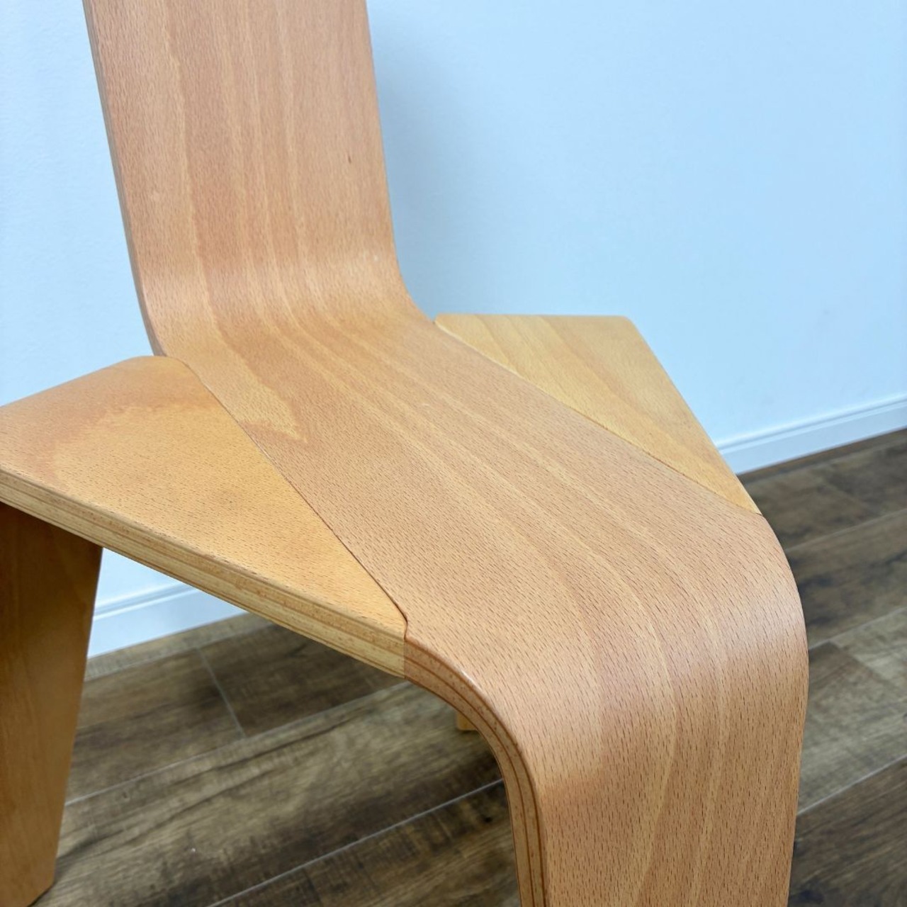 【展示品】MAGIS AKA マジス エーケーエー natural ダイニングチェア アームレスチェア スツール デザイナーズ家具 イタリアンモダン ナチュラル系【中古】【200サイズ】
