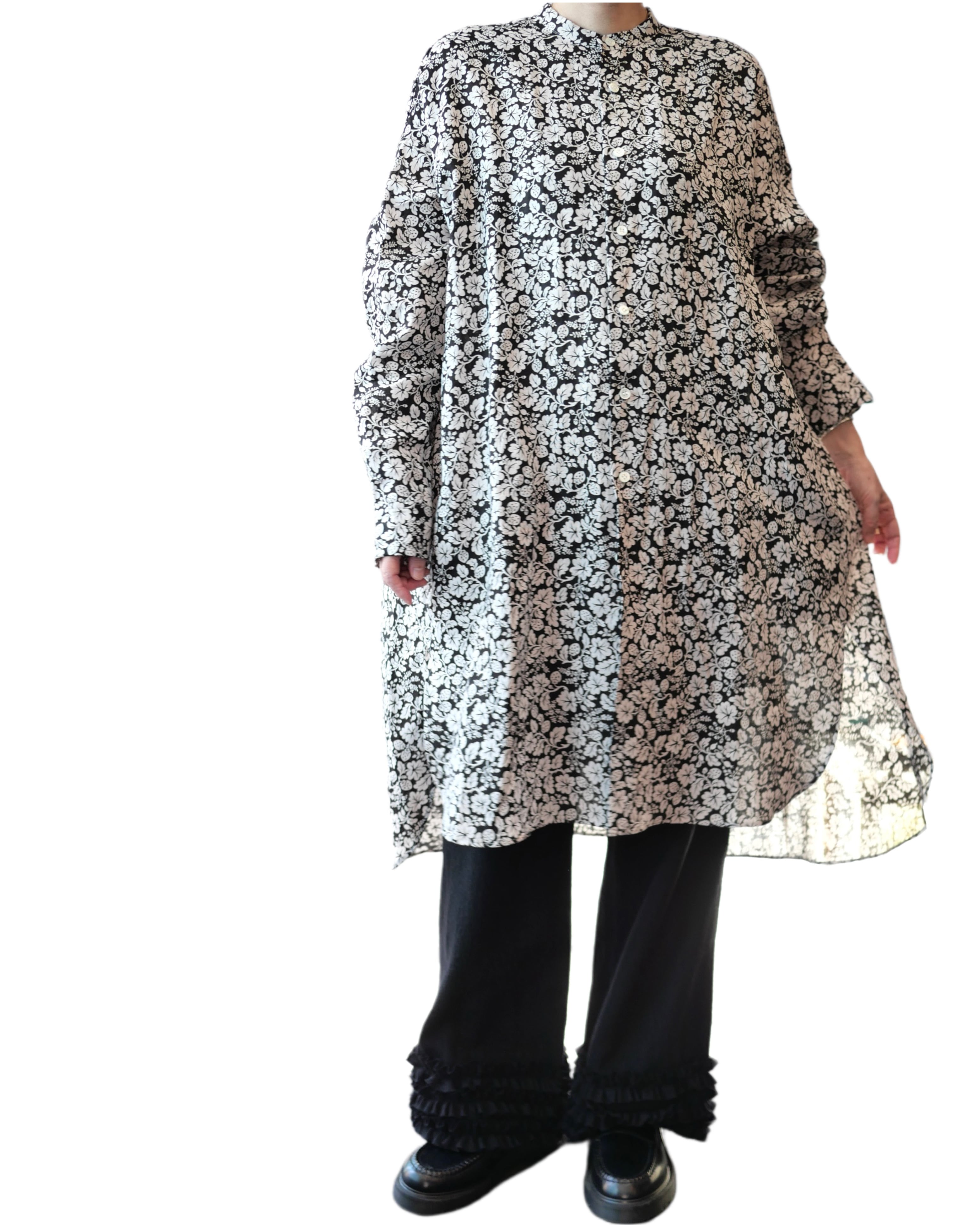 R&D.M.Co- no.7759a WILD BERRY STAND COLLAR SHIRT White S,M