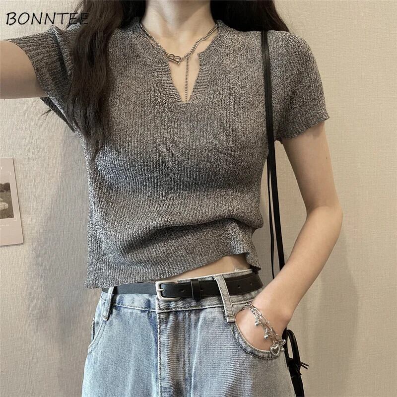 【新作】【送料無料】 ニット Tシャツ女性半袖クロップトップス V ネックスリムセクシーな夏の女性のエレガントな固体ファッション韓国ヴィンテージシックな服 0239946710044
