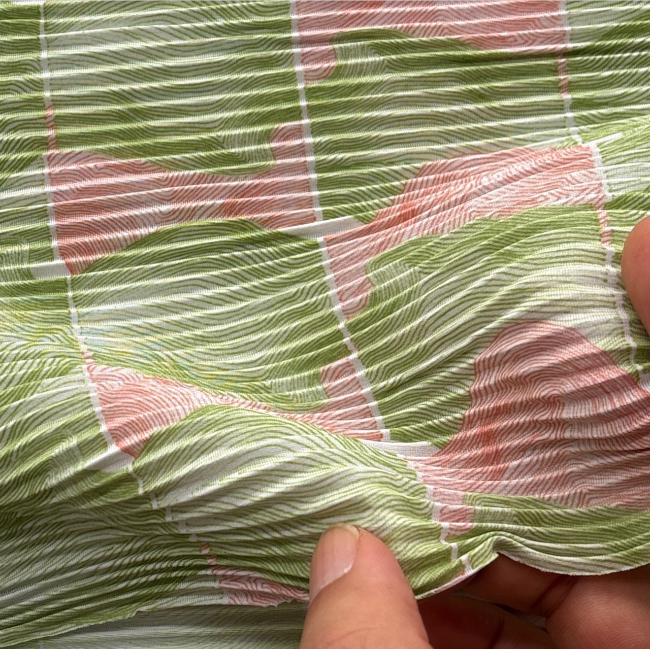 ★TB917◆2.7m◆ポリエステル100%プリーツ生地◆柄物