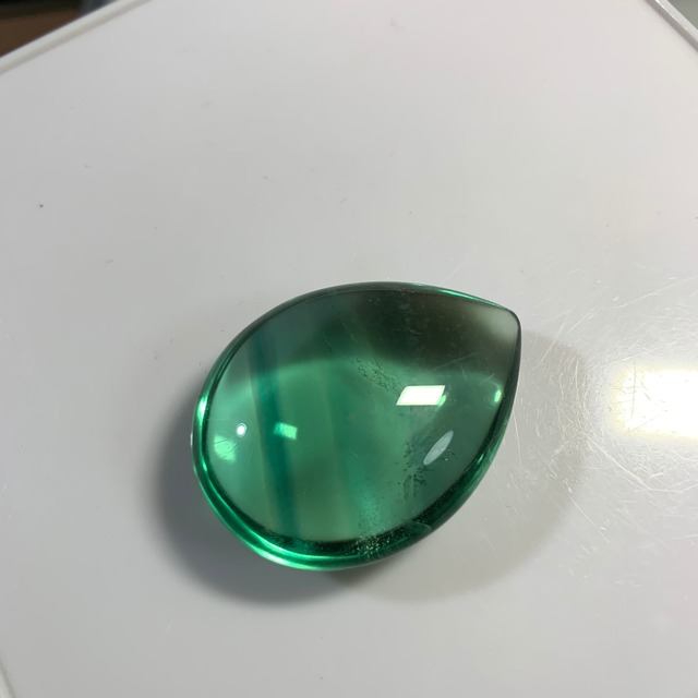 ルース『大』　雫型☆ぷるっぷるグリーンフローライト