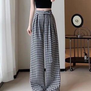 【送料無料】 ワイドパンツ フレア Aライン ガウチョ ボトム ロング マキシ ポケット リボン 薄手生地 かわいい 大人可愛い 大人女子 綺麗 シンプル カジュアル 大人 上品 おしゃれ お洒落 こなれ感 ラフ コンサバ 着痩せ レディライク ヘルシー 夏 30代 40代 レディース 女性用 ママ デート お出かけ 女子会 お呼ばれ 休日 お茶会 授業参観 着回し 普段使い ファッション コーデ スタイル 楽ちん 体型カバー 定番 デイリーユース オーバーシルエット 垢抜け 動きやすい ブラック