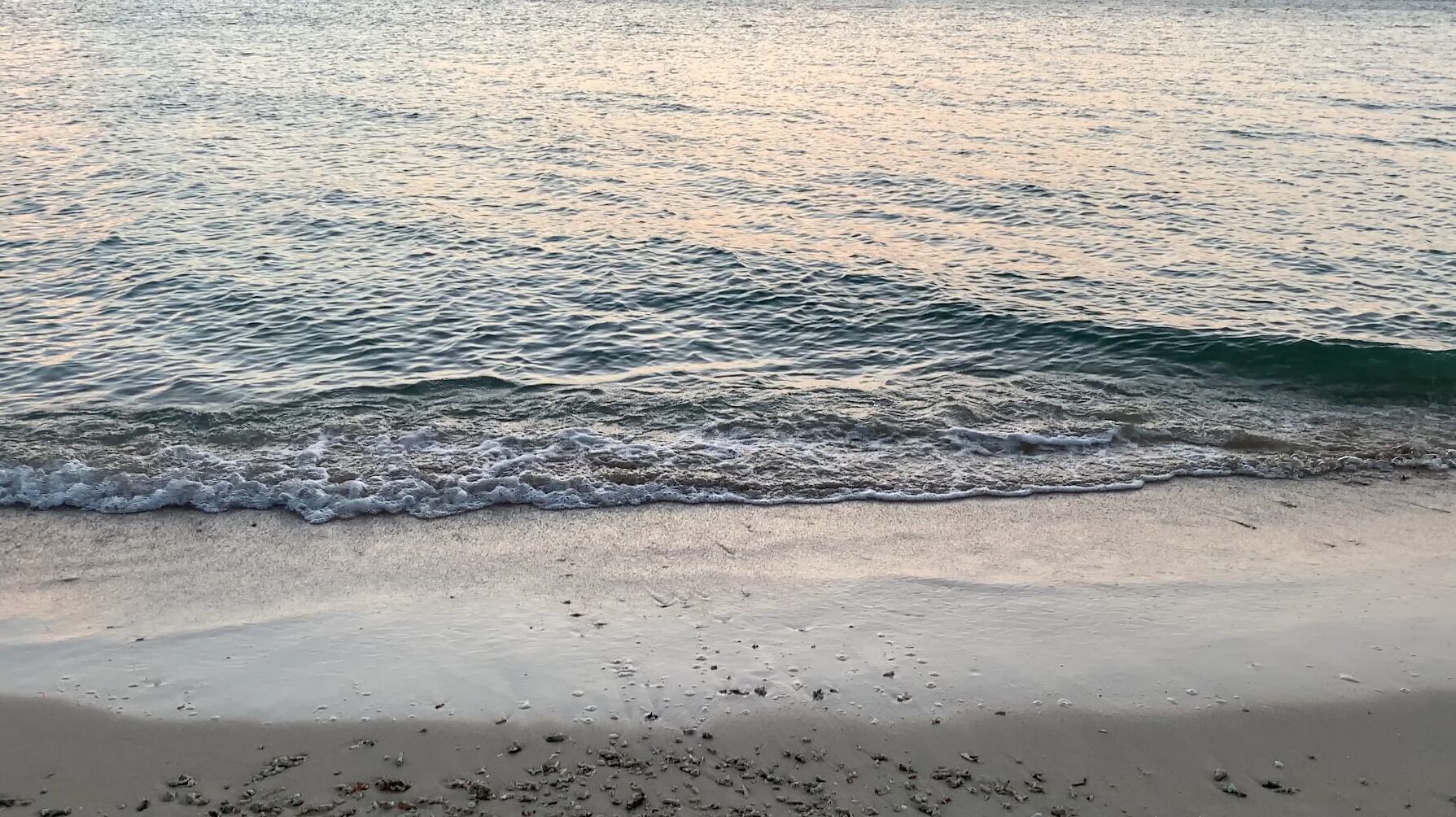 ◎糸満海岸-023無音(4K)30秒